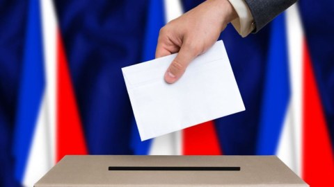 Fransada parlament seçkilərinin ikinci turu