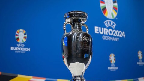 Bu gün yarımfinalın ilk oyunu var