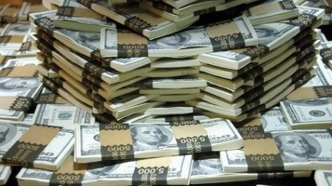 Banklara bu gün 75.3 milyon dollar satılıb