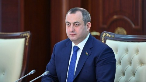 Adil Əliyevin deputat səlahiyyətlərinə xitam verildi