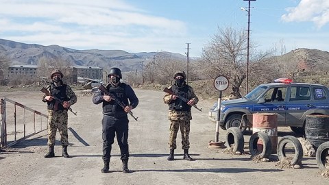 Kəlbəcərə icazəsiz keçmək istəyən şəxslər saxlanıldı
