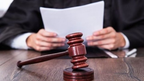 Anasını və həmkəndlisini öldürən şəxsin cinayət işi məhkəməyə göndərildi