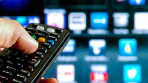 Audiovizual Şuranın TV-lərə tətbiq etdiyi cəzalar: nəticəsi olur?