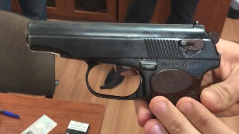 Qanunsuz odlu silah əldə edən narkotacirlər SAXLANILDI