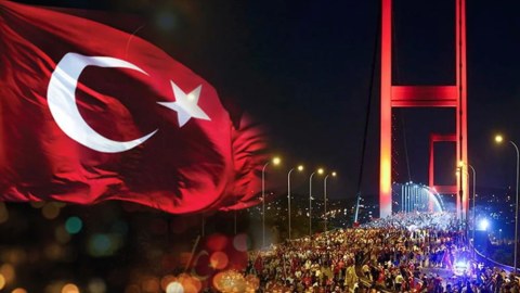 "15 İyul təkcə dirənişin deyil, həm də dirçəlişin hekayəsidir"
