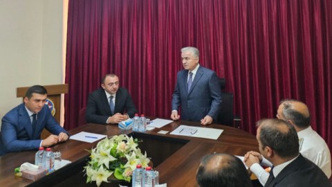 Yeni icra başçısı kollektivə təqdim edildi 