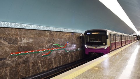 Metroda problem yarandı