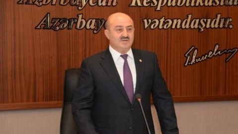 İcra başçısı deputatlığa namizəd oldu