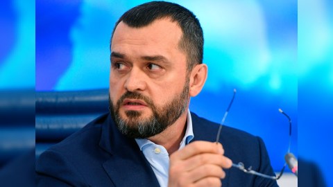 Keçmiş nazir vətənə xəyanətdə ittiham olunur