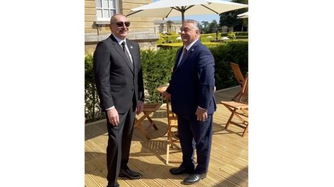 Prezident Viktor Orbanla söhbətləşdi