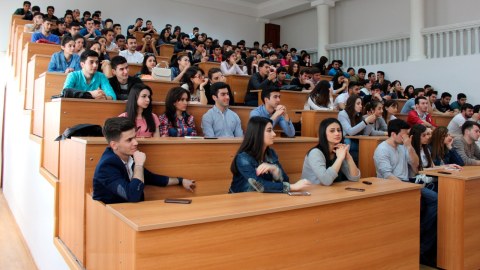 Tələbələrin köçürülməsinə bu tarixdən BAŞLANILIR