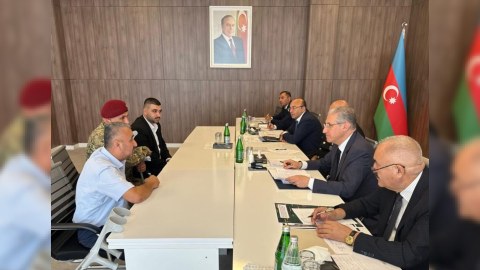 Muxtar Babayev Şəkidə vətəndaşları qəbul etdi - FOTOLAR