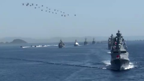 Türkiyə donanması hərbi parad keçirəcək