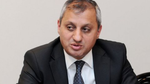 "Namizədliyimi geri götürməyim haqqında şayiə yayılır"