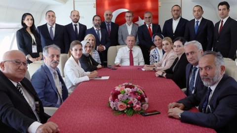 Ankara Kiprdə hərbi-dəniz bazası yarada bilər - Ərdoğan
