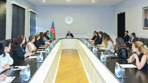 Elm və Təhsil Nazirliyi gəncləri işlə təmin etdi - FOTOLAR