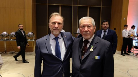 Professoru evində qətlə yetirdilər - Meyiti eyvanda tapıldı