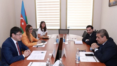 Fuad Muradov Kolumbiya səfiri ilə görüşüb