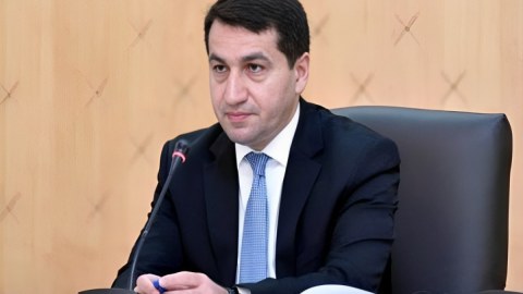 Hikmət Hacıyev Polşanın səfiri ilə görüşüb