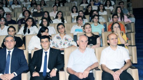 Yüksək bal toplayan abituriyentlərlə görüş - FOTO
