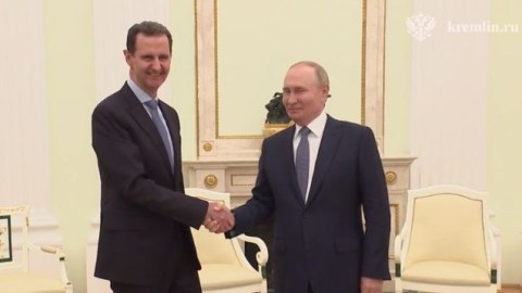 Putin və Əsəd görüş keçirir - VİDEO