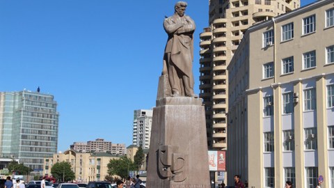 Bakıdakı bu heykəllər restavrasiya ediləcək