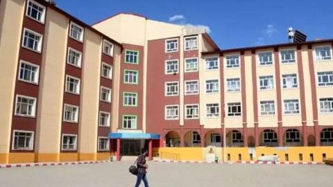 Türkiyədəki alman məktəblərinə yerli vətəndaşların qəbulu dayandırıldı
