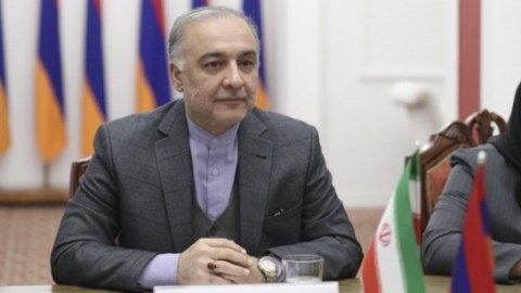İran səfiri Tehran və İrəvan arasında hərbi razılaşmanı təkzib etdi