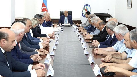 Səttar Möhbalıyev iclas çağırdı - FOTOLAR