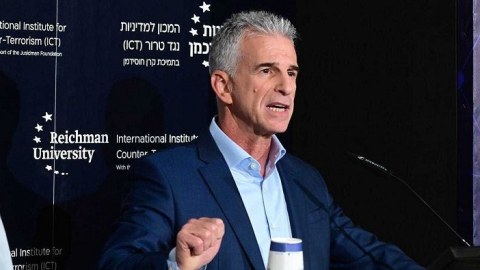 Mossad rəhbəri Romaya GETDİ