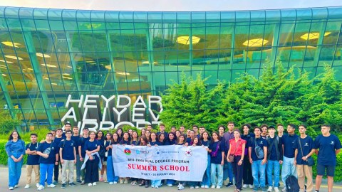 BMU 122 tələbəsini Koreyaya yola saldı