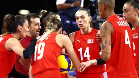 Türkiyəli “sultanlar” Olimpiadaya qələbı ilə başladılar