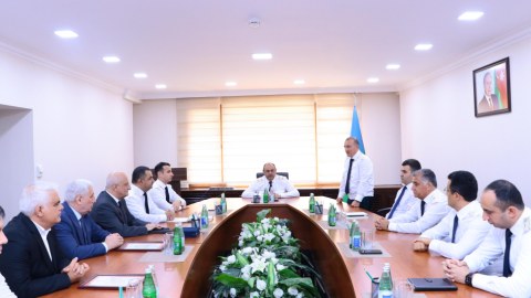 Üç prokuror təqaüdə göndərildi