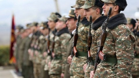 Ermənistan ordusu sərhəddən çəkilir?