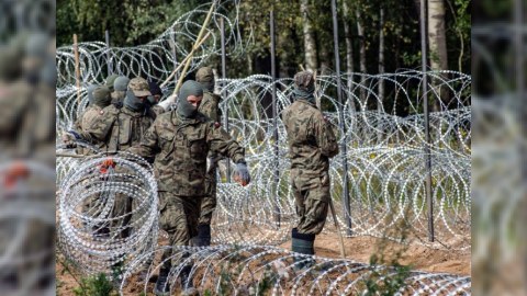 Polşadan Belarus sərhədlərinə dair hərbi qərar
