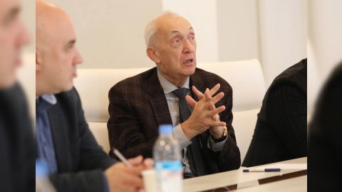 Gürcüstanın baş infeksionisti vəfat edib