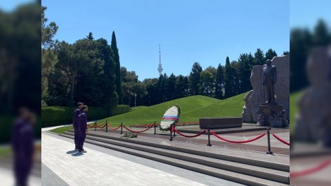 Olimpiya çempionlarımız Heydər Əliyevin məzarını ziyarət etdilər