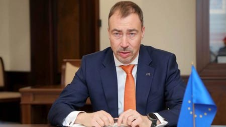 Sülh sazişinin böyük hissəsi razılaşdırılıb - Klaar