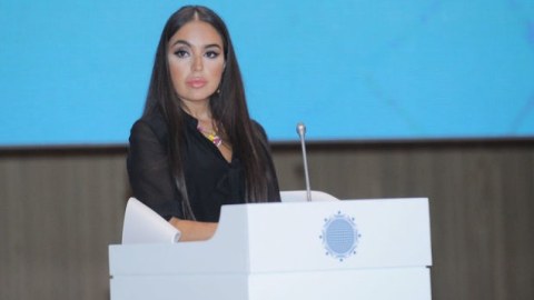 Leyla Əliyeva Dürdanə Ağayevanın dəfninə əklil göndərdi - FOTO