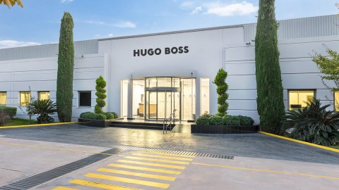 "Hugo Boss" Rusiya bazarını tərk edib