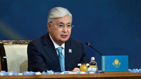 Tokayev: Orta Dəhlizlə yükdaşımaların həcmi 5 dəfə arta bilər