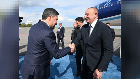 İlham Əliyev Qazaxıstandadır - FOTO