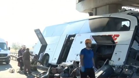 Avtobus qəzaya düşdü - 9 nəfər həyatını itirdi, 26 yaralı var