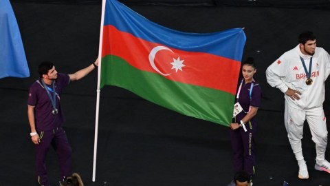 Paris Olimpiadasının bağlanış mərasimi: İdmançılarımız keçid etdi