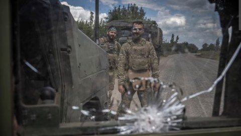 Ukrayna minlərlə hərbçi ilə Rusiyaya hücum edib - DETALLAR