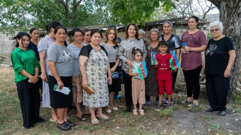 Tamam Cəfərovanın seçicilərlə görüşləri davam edir - FOTO