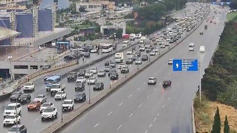 Bakının tıxaclı yolları - SİYAHI