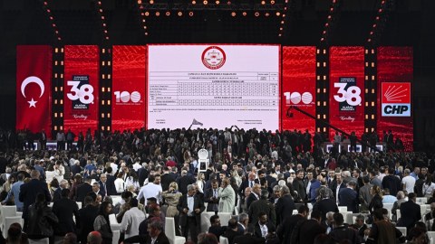 CHP-də növbədənkənar qurultay: Sabiq mer də sədrliyə namizəddir