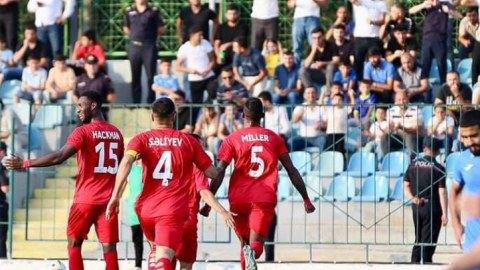 III turun ilk oyununda 3 cavabsız qol