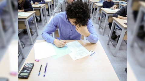 Gələcəyin ixtisasları: Proqnozlar özünü doğrultmaya da bilər...